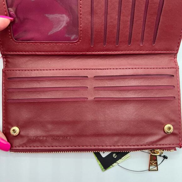 Badgley Mischka Womens Vegan Leather Long Card Wallet Wine Red Quilted NWT - Picture 6 of 12